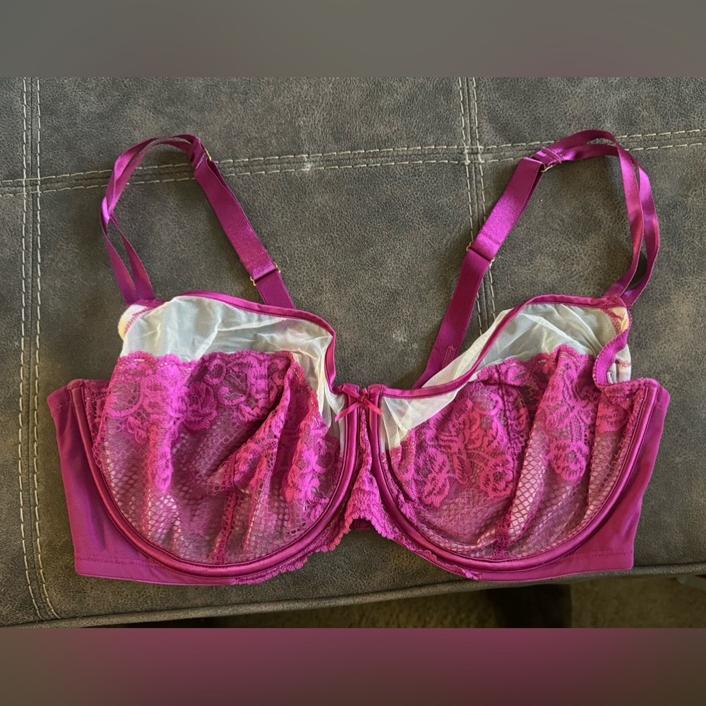 Cacique sheer pink 42DD